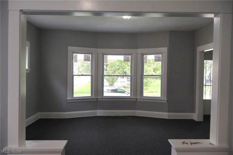 13302 Beachwood Avenue, Cleveland, OH - Photo 3