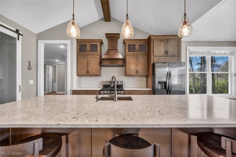 12690 Barrington Lane, Chesterland, OH - Photo 6