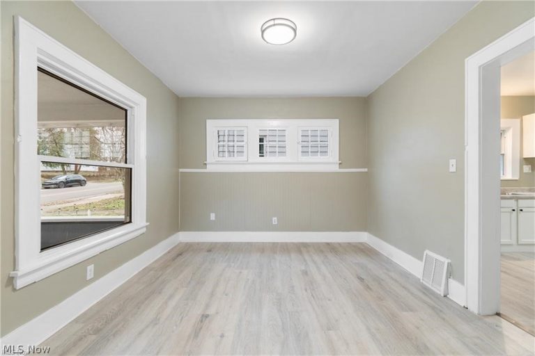 1024 Howard Street, Akron, OH - Photo 8