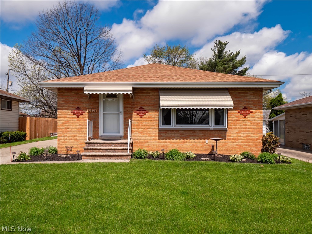 12305 Eastwood Boulevard, Garfield Heights, OH