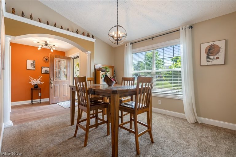 4732 Helmsworth Drive, Canton, OH - Photo 4