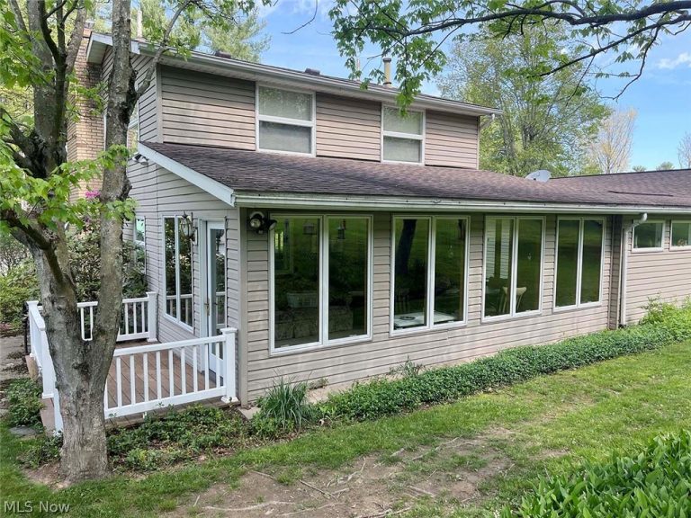8180 Maple Street, Sherrodsville, OH - Photo 5