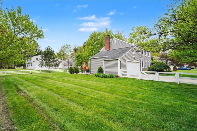 5819 Bradford Way, Hudson, OH - Photo 3