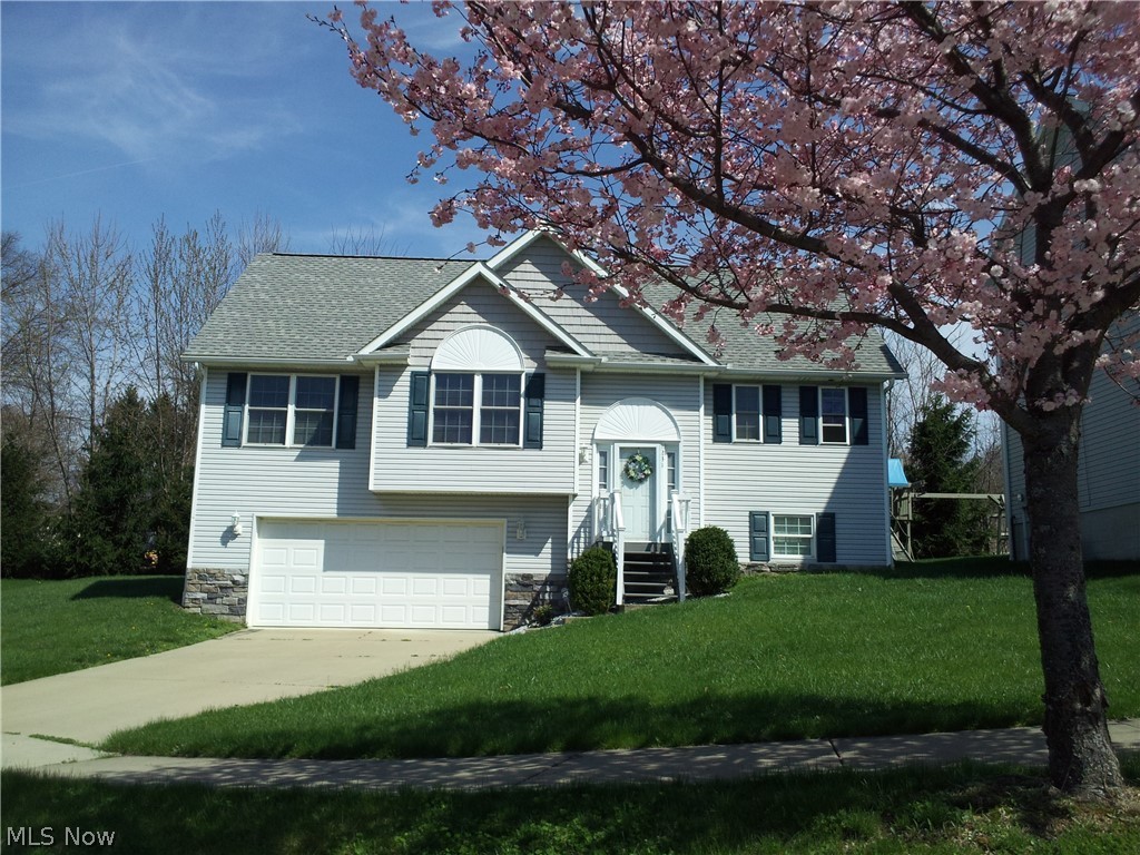1231 Honodle Avenue, Akron, OH