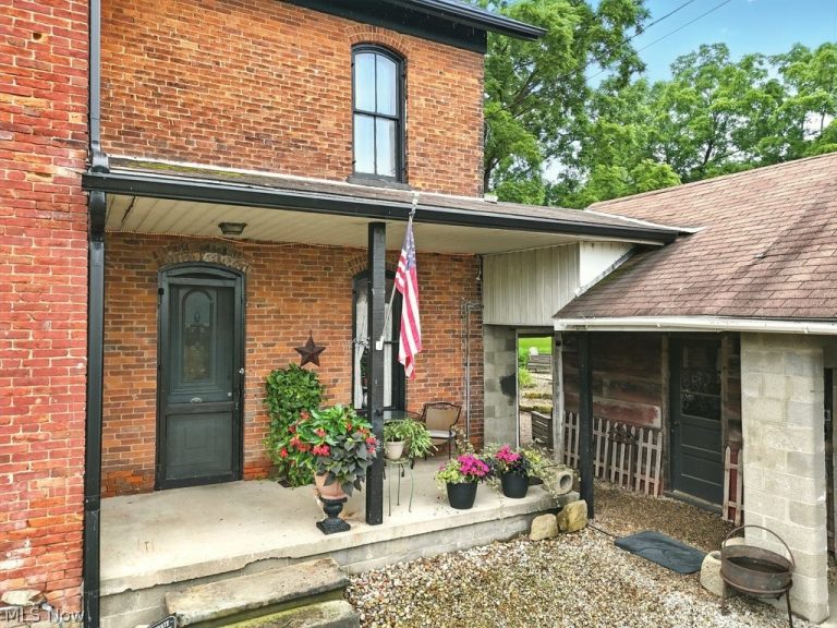 7298 Akron Road, Sterling, OH - Photo 4