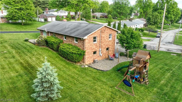 116 Carroll Drive, St Clairsville, OH - Photo 5