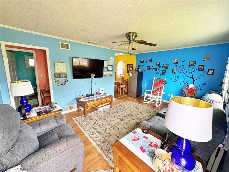 700 Clark Street, Elyria, OH - Photo 5
