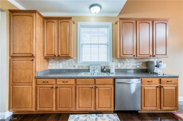 3082 Willowbrook, Aurora, OH - Photo 8