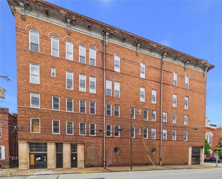 820 Market Street, Parkersburg, WV - Photo 3