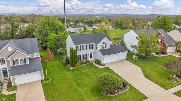 4405 Lexington Ridge Drive, Medina, OH - Photo 2