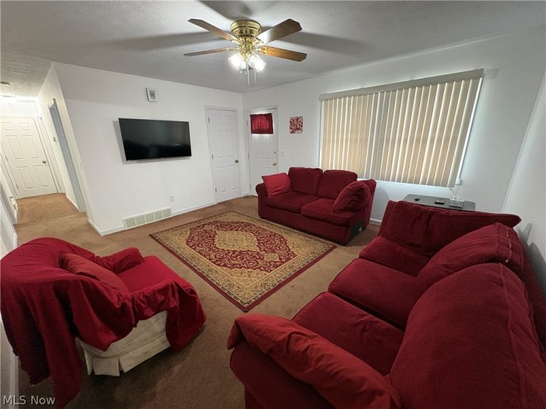 1945 Nair Street, Youngstown, OH - Photo 5