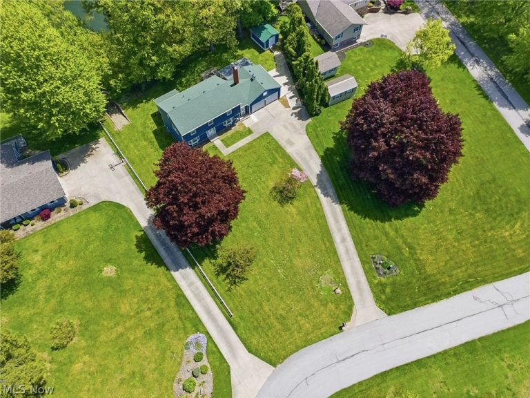 1950 Bridgeview Lane, Conneaut, OH - Photo 3