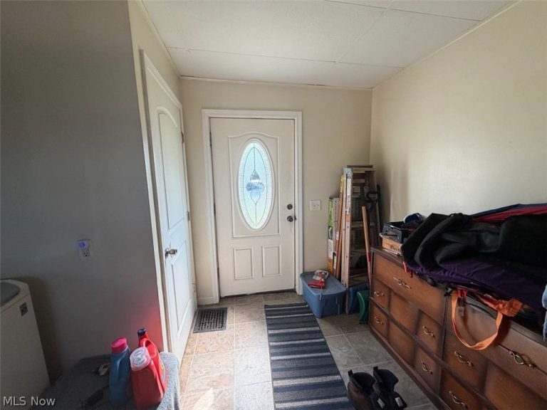830 Bunker Hill Road, Ashtabula, OH - Photo 4