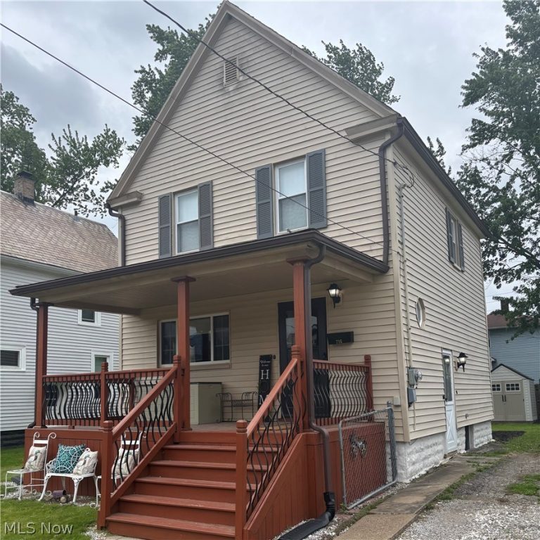 716 Foster Avenue, Elyria, OH - Photo 3