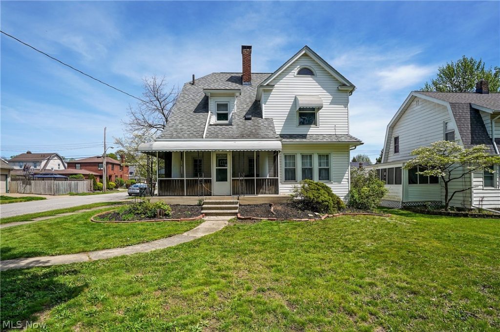 1169 Berwin, Akron, OH