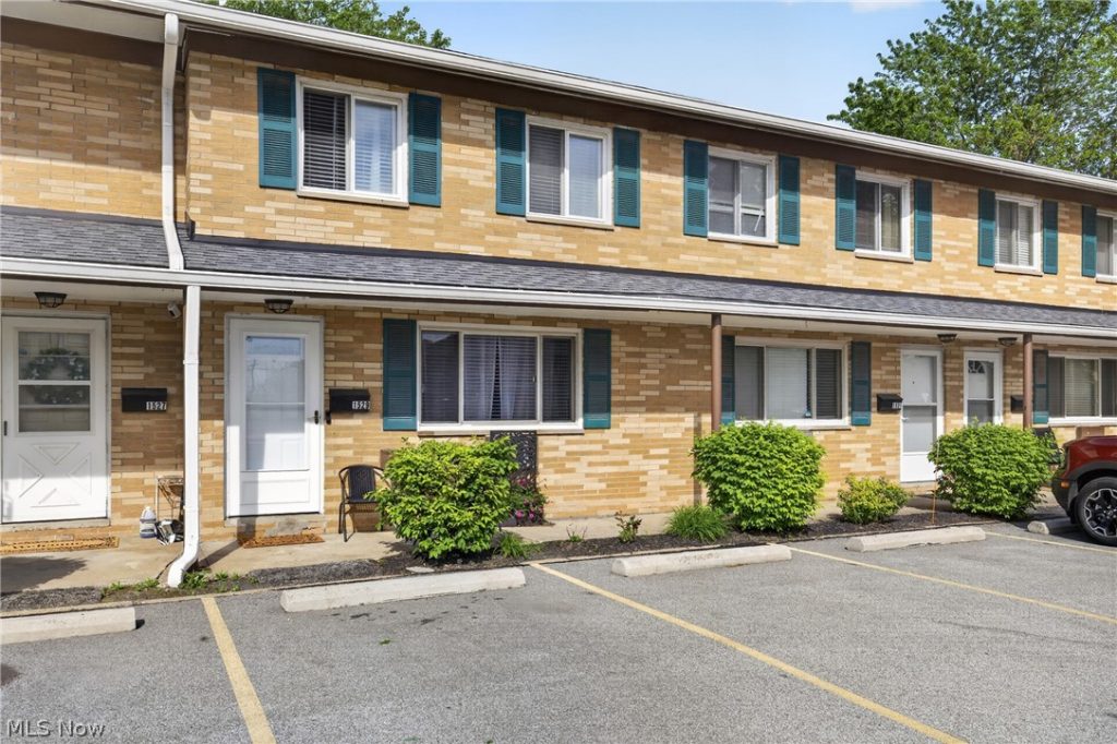 1529 Lee Terrace Drive, Wickliffe, OH