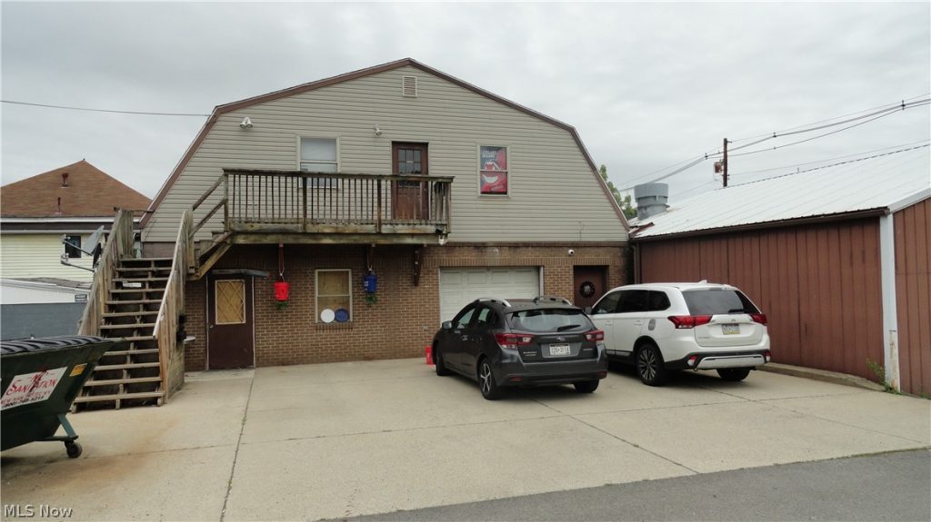 589 Church Alley Avenue ##4, Chester, WV