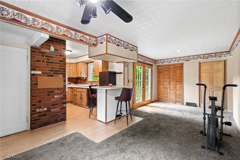 54321 Colerain Pike, Martins Ferry, OH - Photo 6