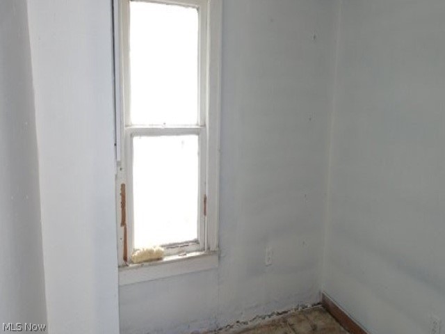 517 Dewitt Street, Lorain, OH - Photo 5