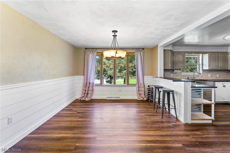 49325 Park Circle, East Liverpool, OH - Photo 6