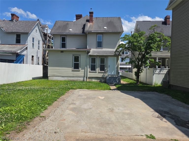 1803 Spring Street, Parkersburg, WV - Photo 2