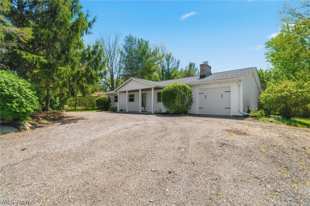 9883 Meldon Drive, Streetsboro, OH