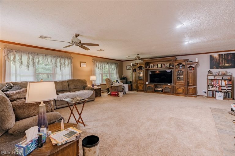 7814 Poorman Road, Vermilion, OH - Photo 6