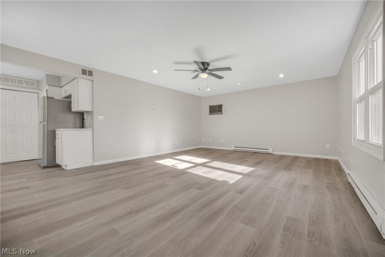 13301 Kirton Avenue, Cleveland, OH - Photo 3