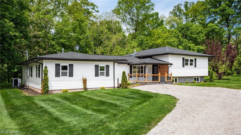3185 Corvus Drive, Zanesville, OH