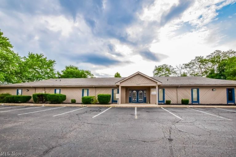 4960 Higbee Avenue #102, Canton, OH, 44718