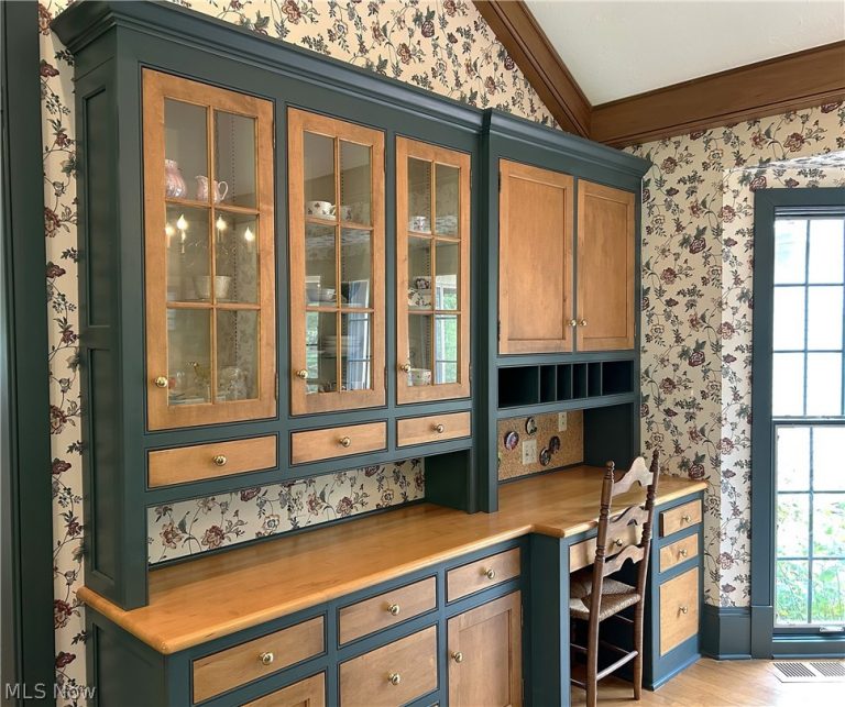 9201 Wilson Mills Road, Chesterland, OH - Photo 3