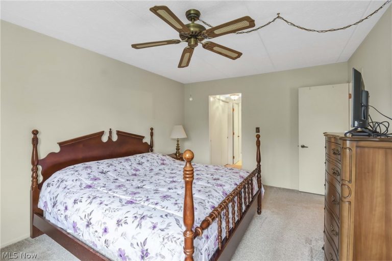 4849 Grace Road #122, North Olmsted, OH - Photo 4