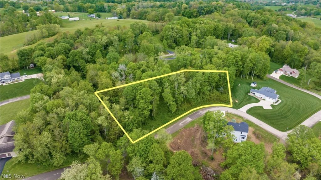 3075 Corbin Drive, Zanesville, OH