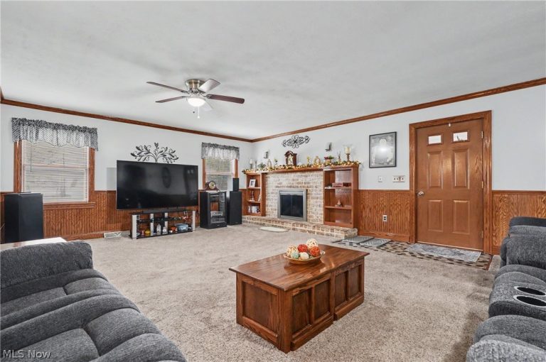 6645 Summit Drive, Canfield, OH - Photo 8
