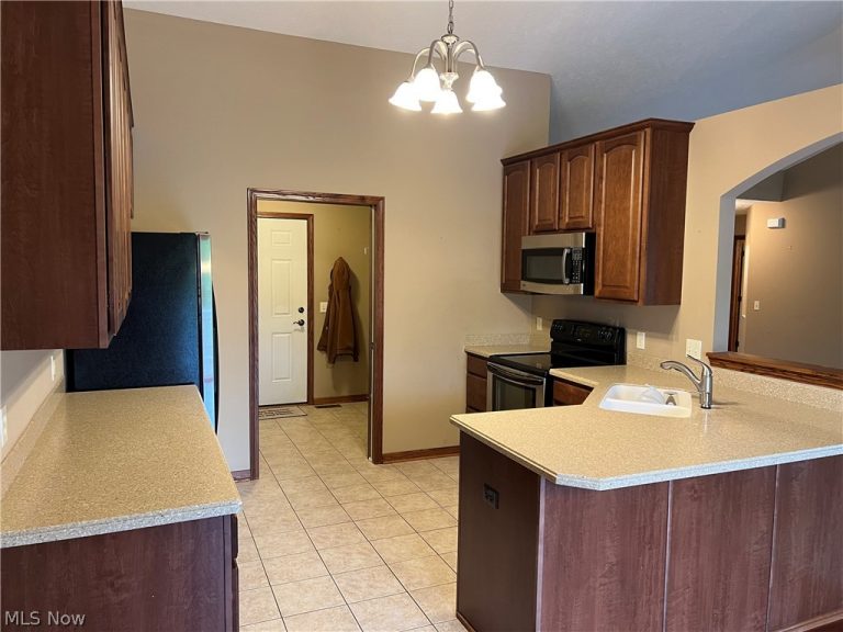 9338 Towpath Trail, Seville, OH - Photo 6