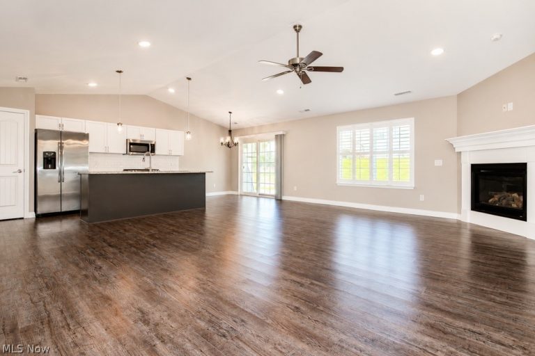 205 Nautical Way #43, Fairport Harbor, OH - Photo 2
