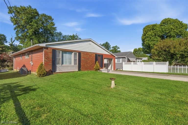 146 Riverview Drive, Marietta, OH - Photo 3