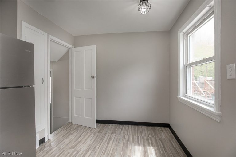 1454 196th Street, Euclid, OH - Photo 8