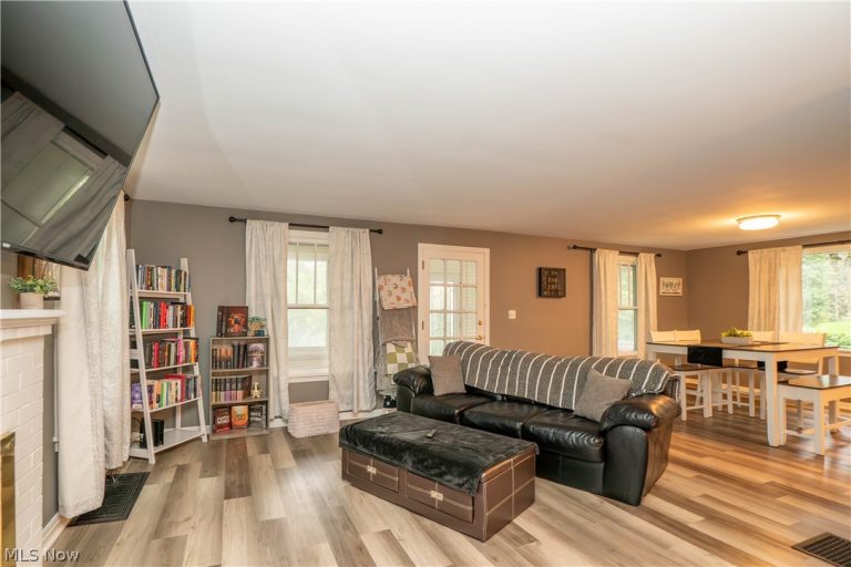 160 Everhard Road, North Canton, OH - Photo 8