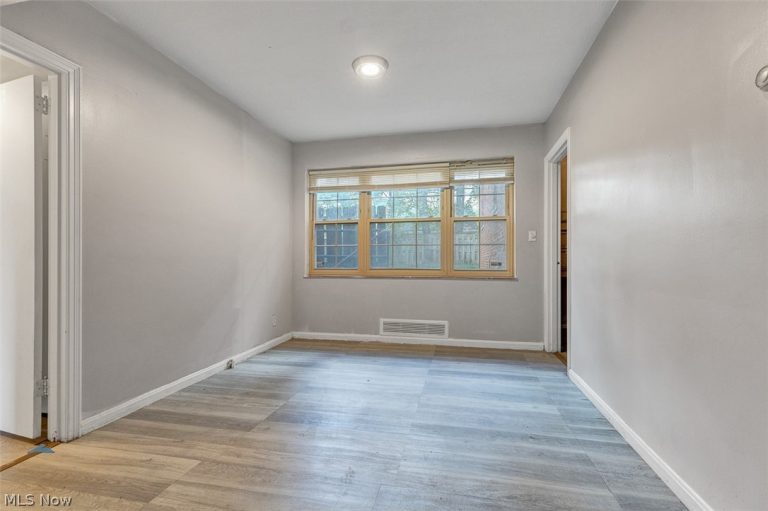 15825 Van Aken Boulevard #105W, Shaker Heights, OH - Photo 6