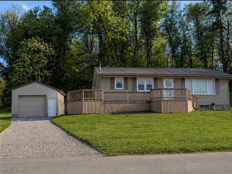 1182 Potts Lane, Zanesville, OH, 43701