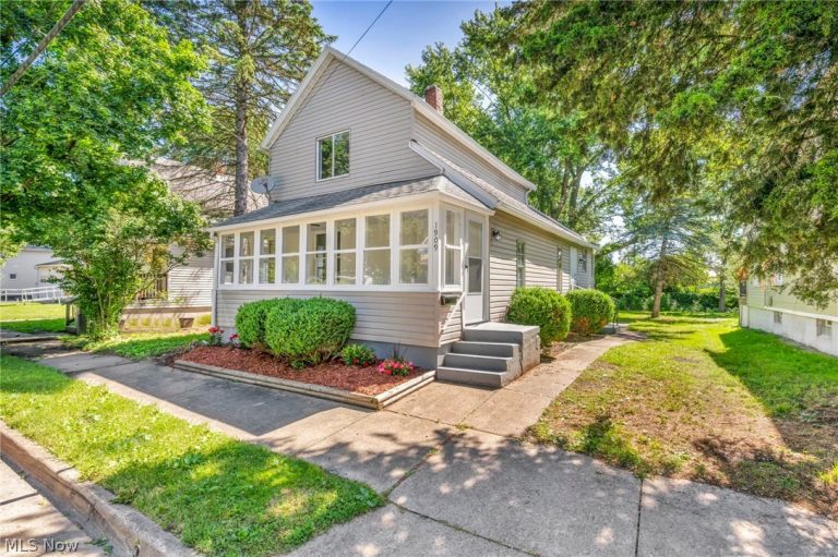 1909 2nd Street, Akron, OH, 44314