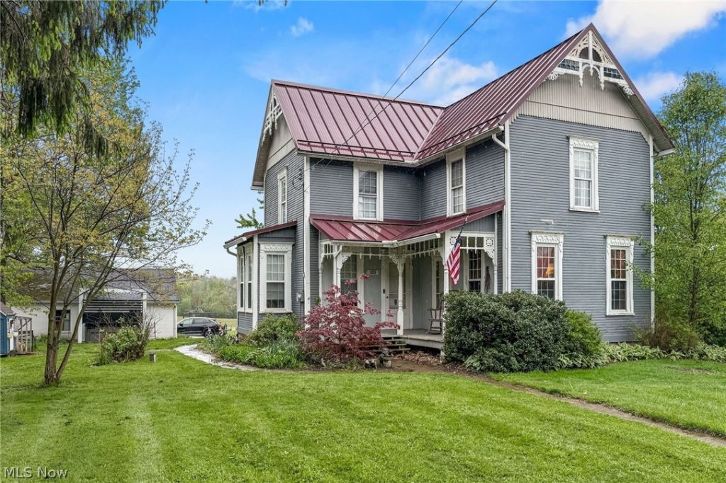 323 Seville Road, Wadsworth, OH