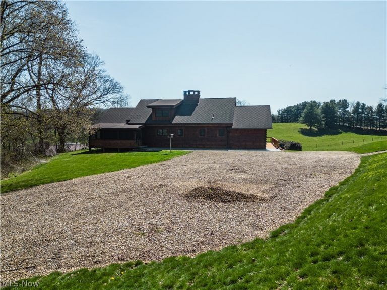 7313 County Road 22, Lakeville, OH - Photo 6