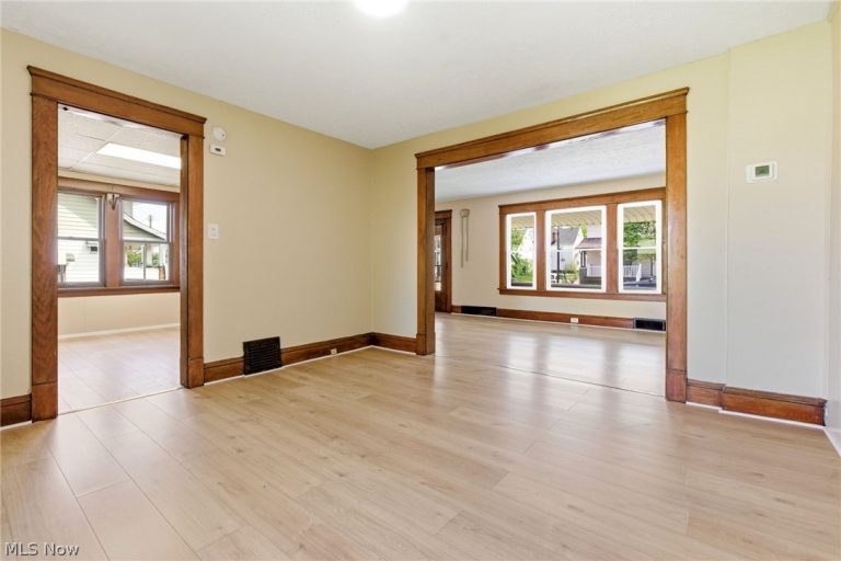 2802 Colburn Avenue, Cleveland, OH - Photo 8