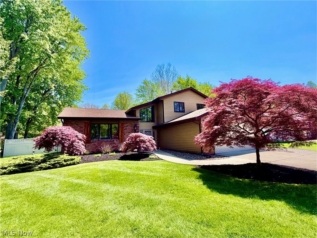 5275 Lenore Drive, Mentor, OH