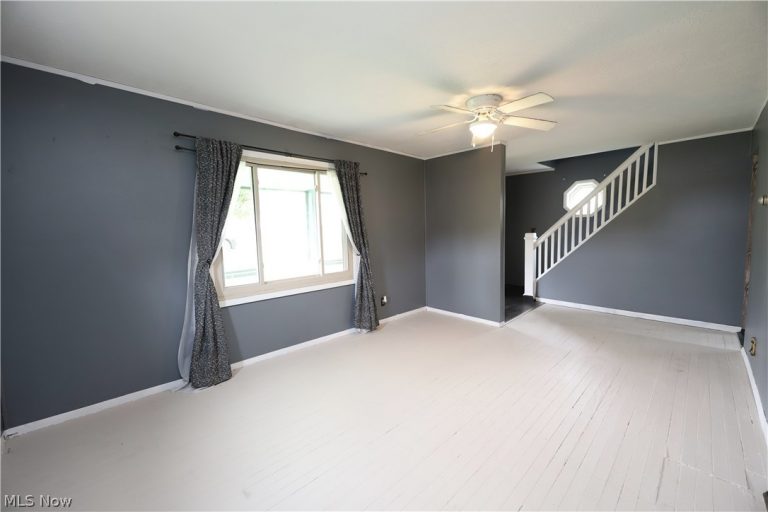 12908 Shadyway Road, Garfield Heights, OH - Photo 4