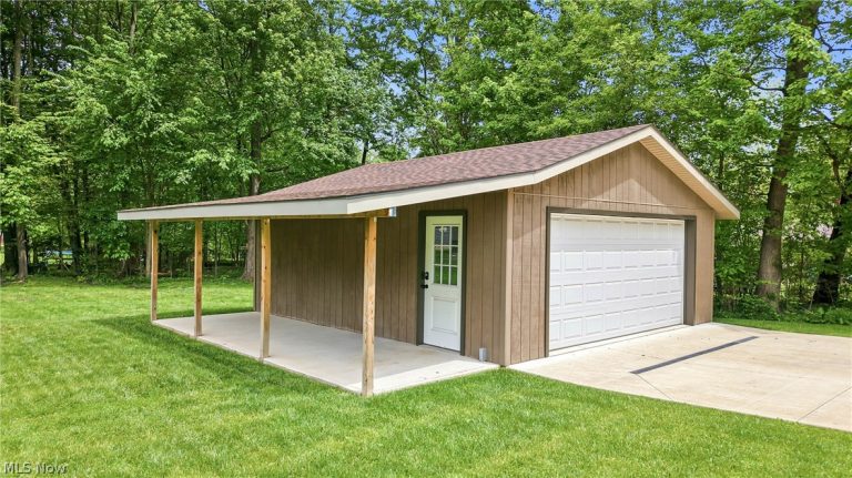 485 Grandview Avenue, Hubbard, OH - Photo 3