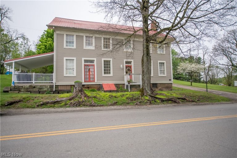 211 Main Street, Deersville, OH - Photo 3