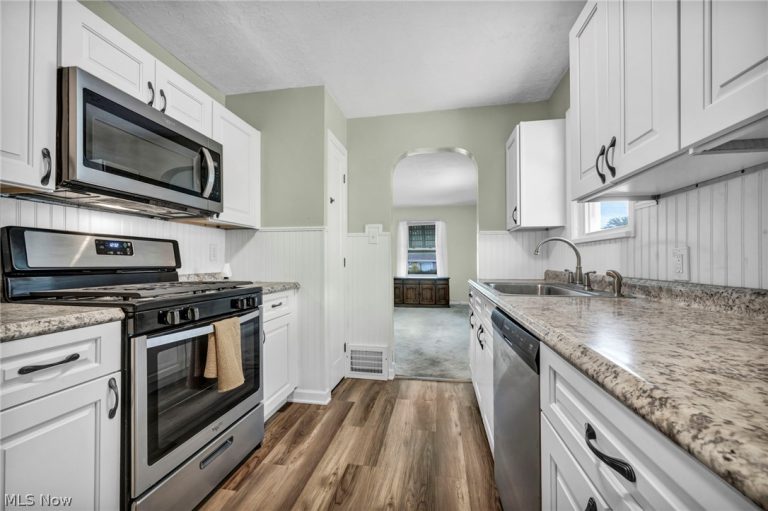 4544 148th Street, Cleveland, OH - Photo 8